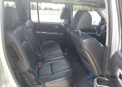 2015 Honda Pilot Touring z USA, uszkodzony, nr VIN 5FNYF3H94FB024267